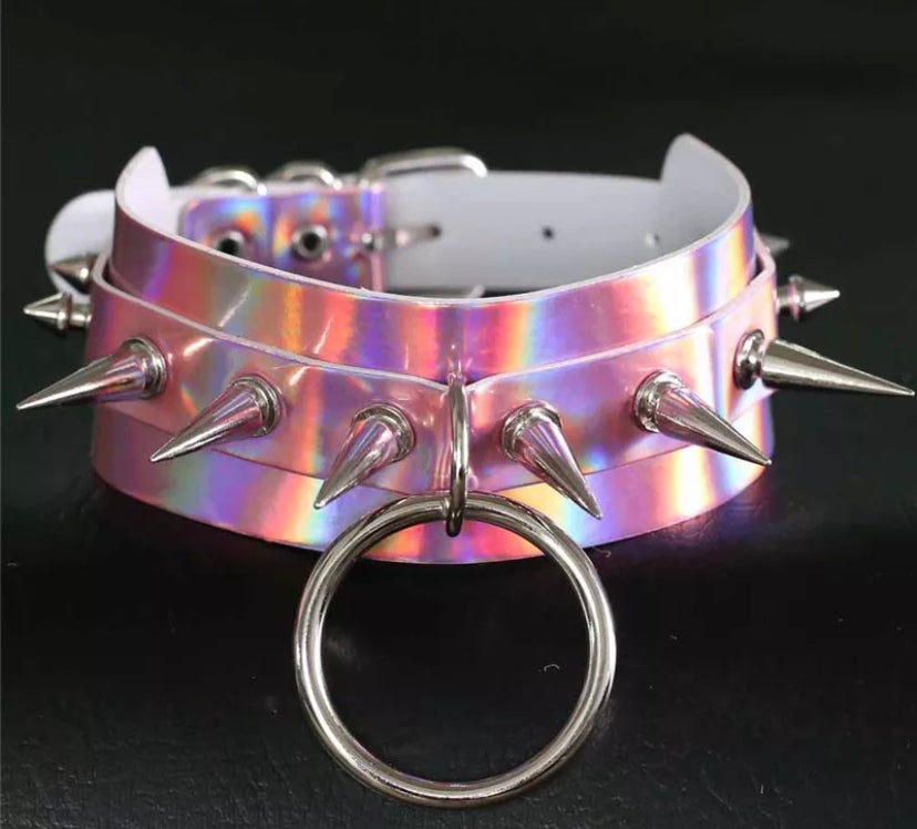 Spiked Holographic  Collars